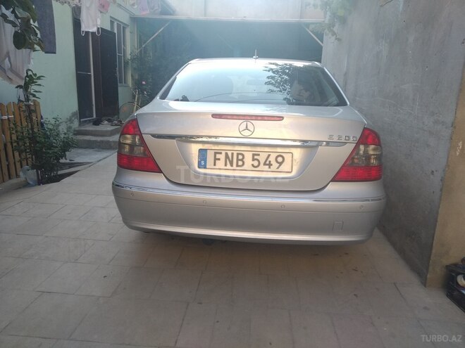 Mercedes E 220 2006, 296,542 km - 2.2 l - Bakı