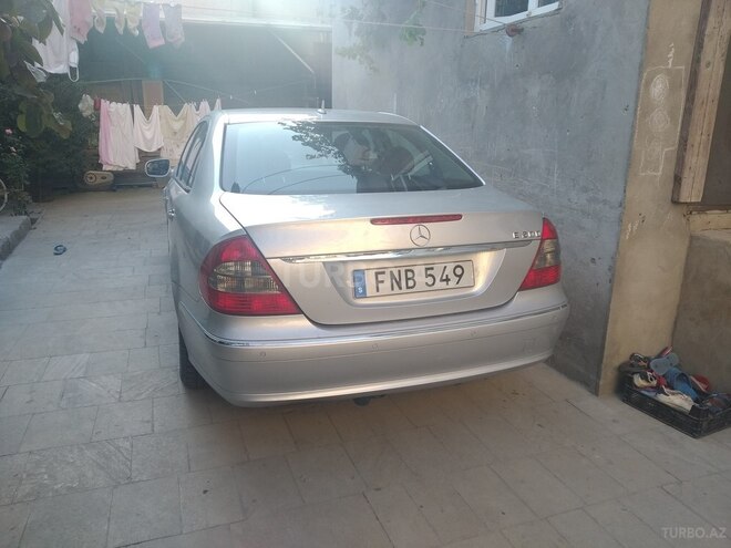 Mercedes E 220 2006, 296,542 km - 2.2 l - Bakı