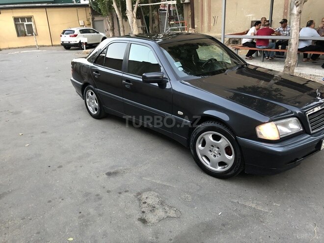 Mercedes C 220 2000, 371,000 km - 2.2 l - Bakı