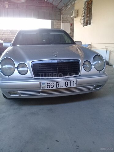 Mercedes E 200 1996, 210,555 km - 2.0 l - Yevlax