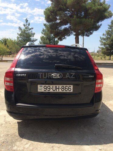 Kia Ceed 2009, 239,000 km - 1.6 л - Salyan