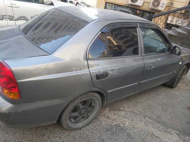 Hyundai Accent 2004, 240,000 km - 1.6 l - Bakı