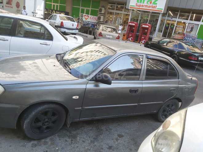 Hyundai Accent 2004, 240,000 km - 1.6 l - Bakı
