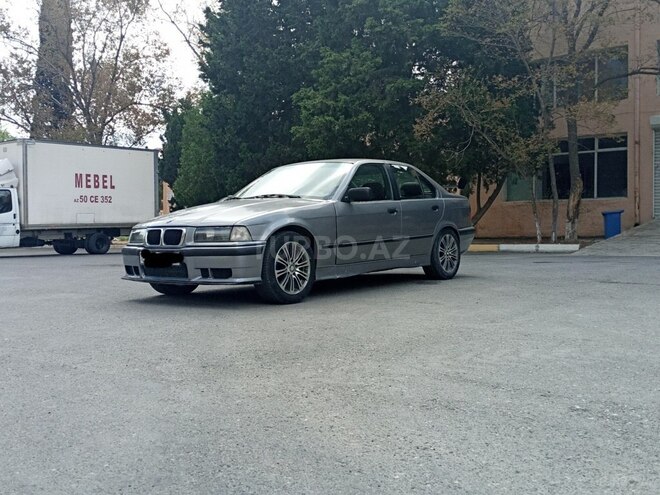 BMW 318 1992, 409,667 km - 1.8 l - Sumqayıt