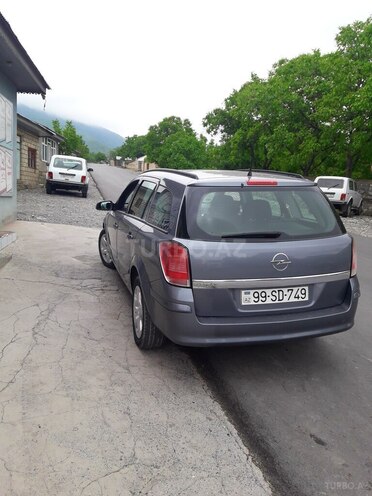 Opel Astra 2006, 204,500 km - 1.4 l - Şəki