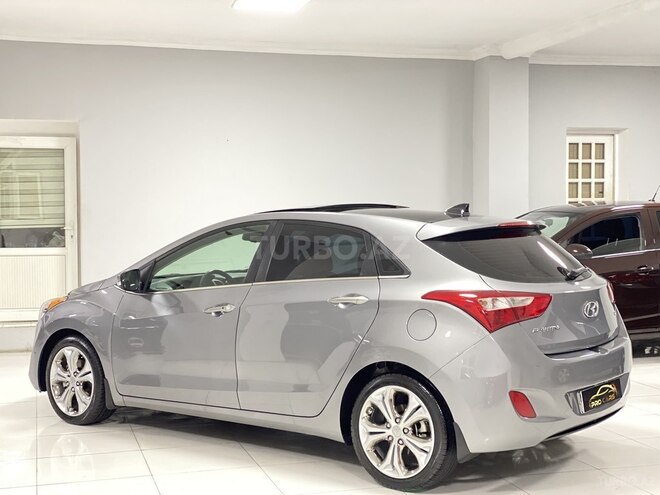 Hyundai Elantra 2013, 136,000 km - 1.8 l - Sumqayıt