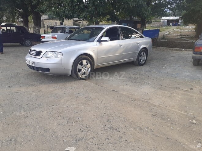 Audi A4 2000, 180,000 km - 2.7 l - Masallı
