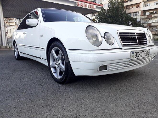 Mercedes E 220 1998, 350,000 km - 2.2 л - Bakı