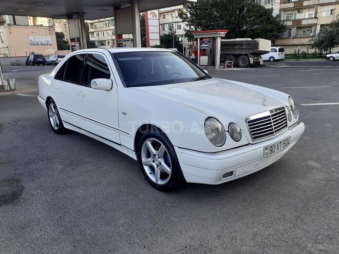 Mercedes E 220 1998, 350,000 km - 2.2 л - Bakı