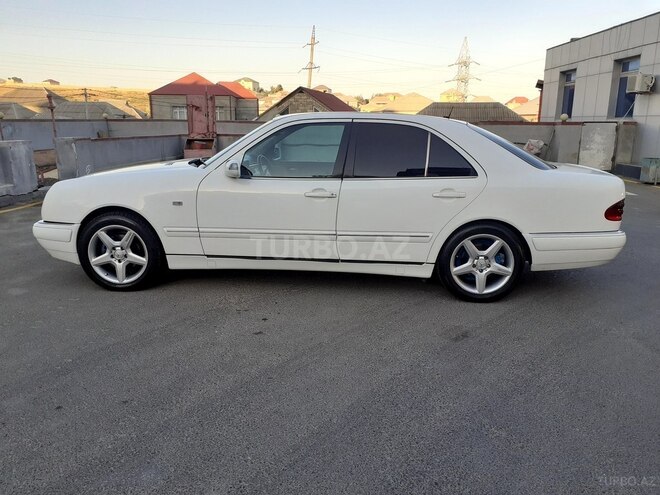 Mercedes E 220 1998, 350,000 km - 2.2 л - Bakı