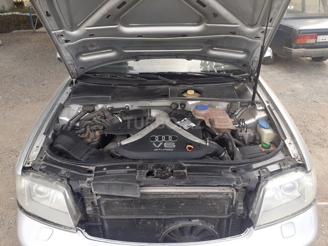 Audi A4 2000, 180,000 km - 2.7 l - Masallı
