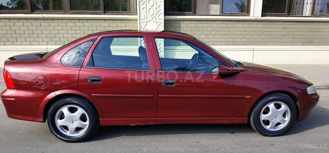 Opel Vectra 2000, 320,000 km - 1.8 l - Bakı