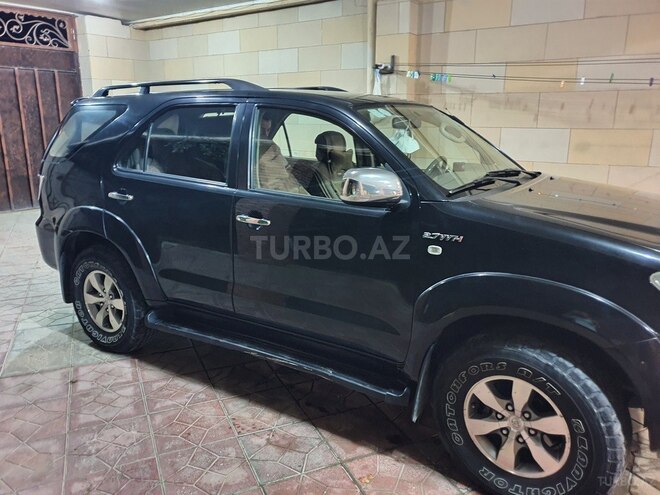 Toyota Fortuner 2006, 277,811 km - 2.7 l - Bakı