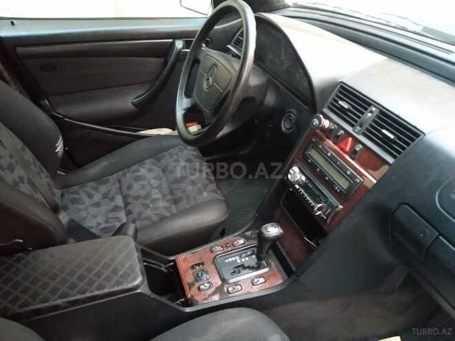 Mercedes C 200 1998, 320,000 km - 2.0 l - Bakı
