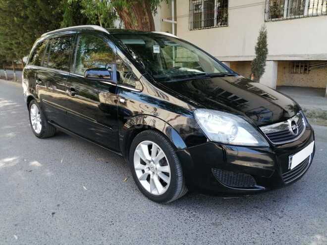 Opel Zafira 2005, 242,400 km - 1.9 l - Sumqayıt