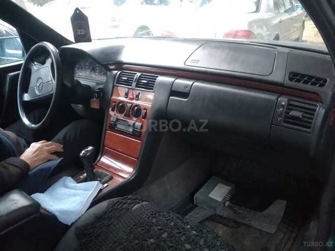 Mercedes E 230 1996, 315,288 km - 2.3 l - Bakı