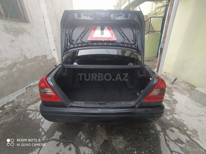 Mercedes C 180 1995, 268,000 km - 1.8 л - Bakı
