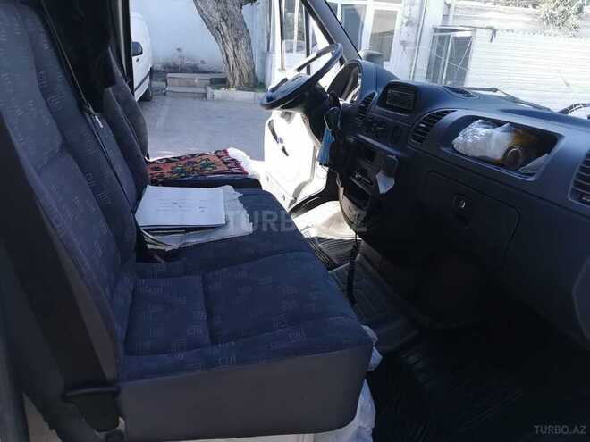 Mercedes  2004, 370,000 km - 2.2 л - Bakı