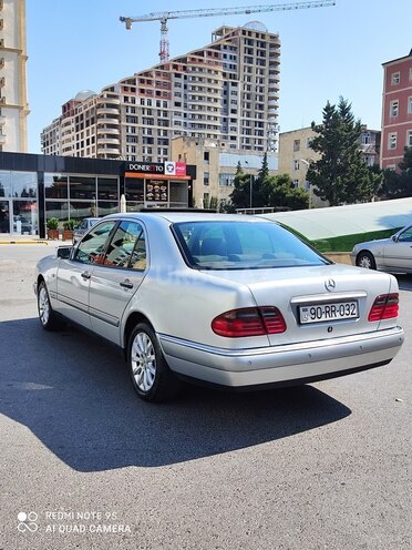 Mercedes E 220 1998, 394,000 km - 2.2 l - Bakı