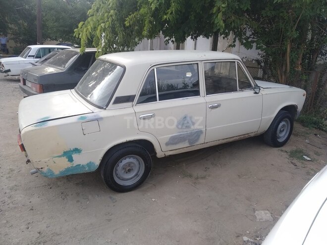 LADA (VAZ) 21011 1984, 454,550 km - 1.5 l - Salyan