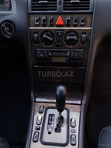 Mercedes E 240 2000, 279,000 km - 2.4 л - Bakı