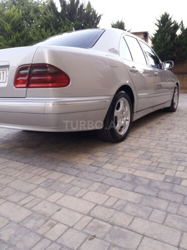 Mercedes E 240 2000, 279,000 km - 2.4 л - Bakı