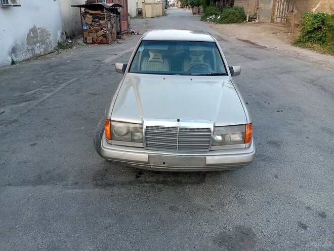 Mercedes E 250 1990, 256,487 km - 2.5 l - Bakı