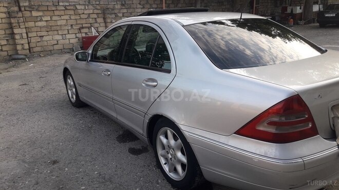 Mercedes C 240 2000, 305,865 km - 2.6 l - Yevlax