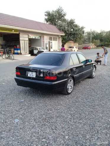Mercedes C 230 1999, 213,000 km - 2.3 l - Sabirabad