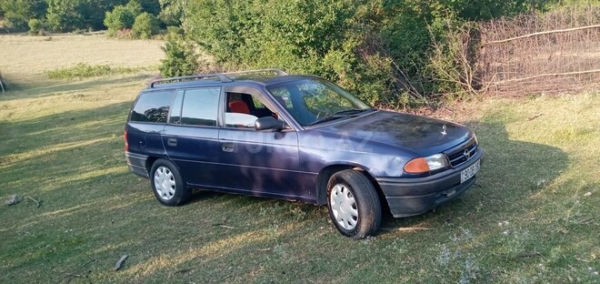 Opel Astra 1995, 444,444 km - 1.6 l - İsmayıllı