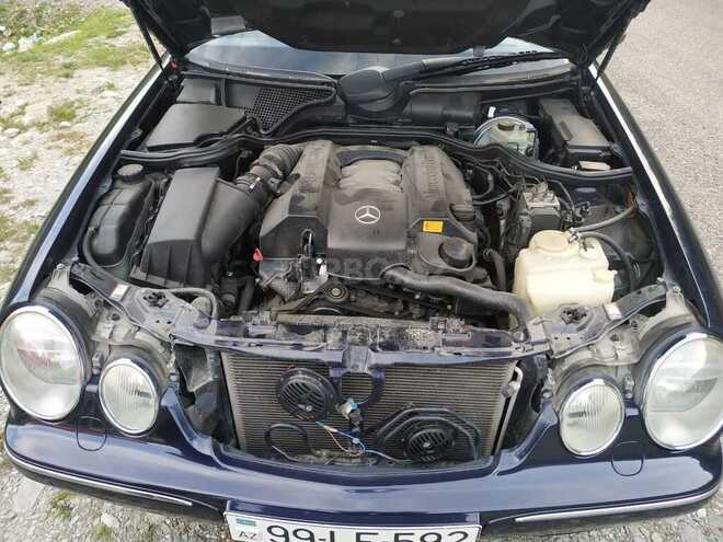 Mercedes E 240 2000, 240,000 km - 2.6 l - Qəbələ