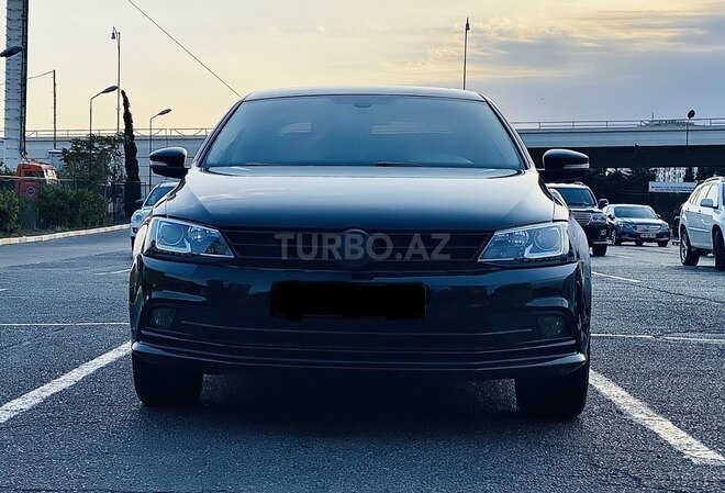 Volkswagen Jetta 2016, 95,000 km - 1.8 l - Bakı