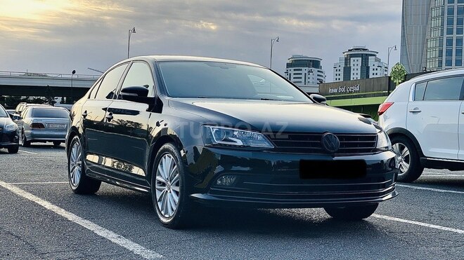 Volkswagen Jetta 2016, 95,000 km - 1.8 l - Bakı