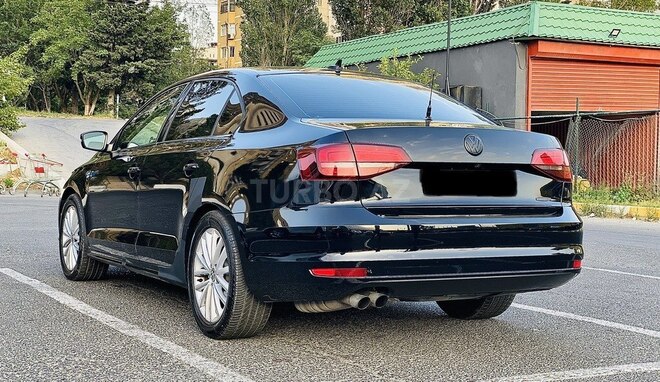Volkswagen Jetta 2016, 95,000 km - 1.8 l - Bakı