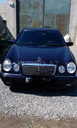 Mercedes E 200 1998, 258,000 km - 2.0 л - Bakı