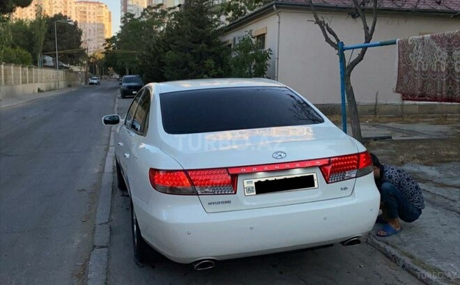 Hyundai Grandeur 2009, 286,000 km - 2.7 l - Bakı