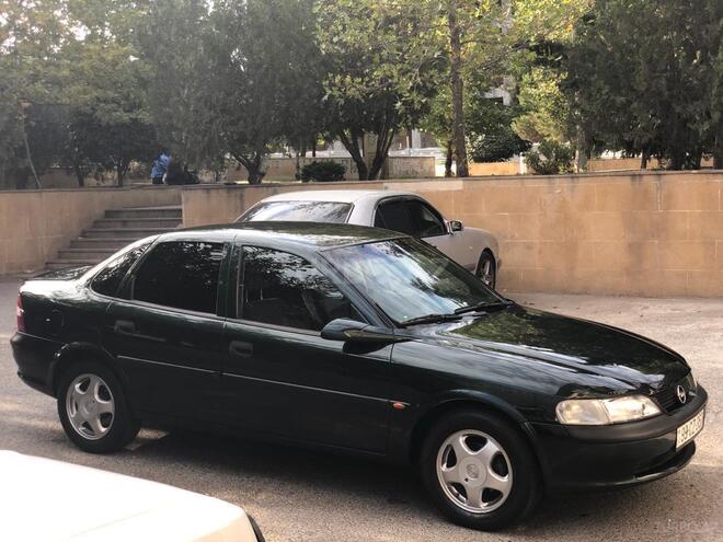 Opel Vectra 1998, 280,000 km - 1.6 l - Bakı