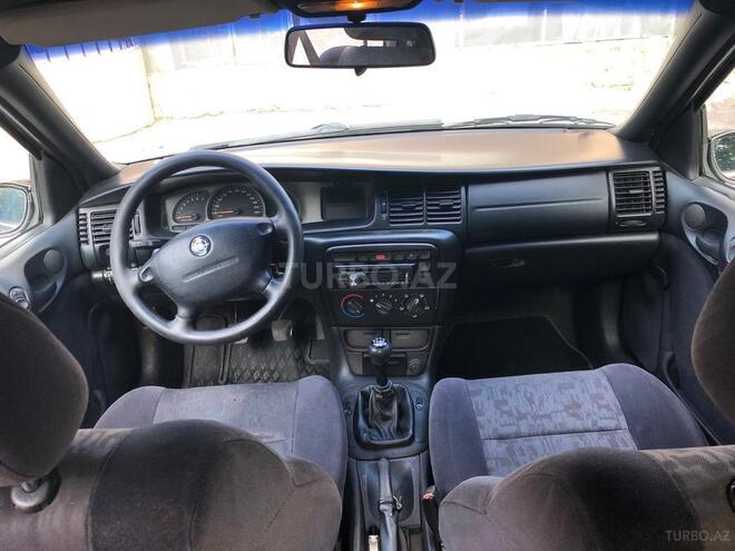 Opel Vectra 1998, 280,000 km - 1.6 l - Bakı