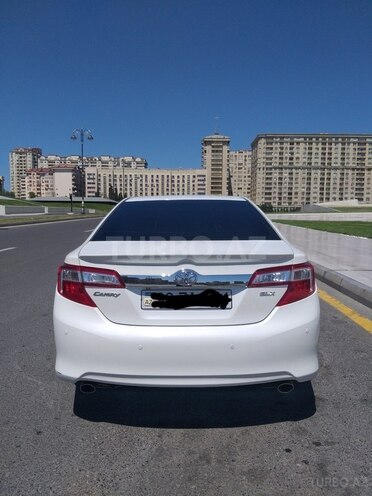 Toyota Camry 2011, 142,600 km - 2.5 л - Bakı