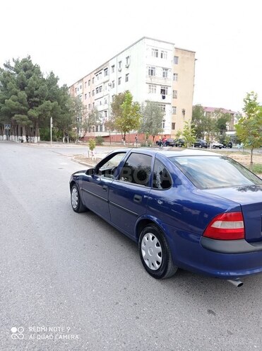 Opel Vectra 1995, 287,142 km - 1.8 л - Sumqayıt