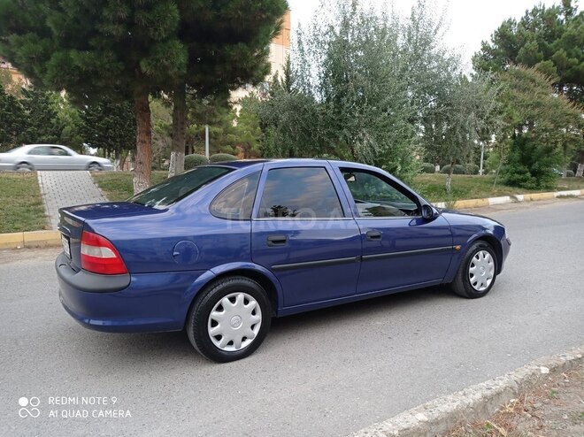 Opel Vectra 1995, 287,142 km - 1.8 л - Sumqayıt