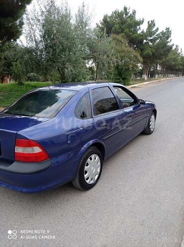 Opel Vectra 1995, 287,142 km - 1.8 л - Sumqayıt