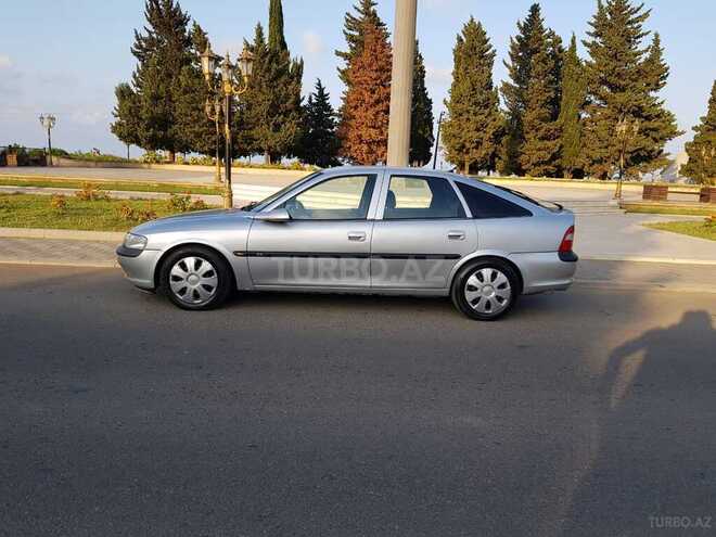 Opel Vectra 1997, 284,098 km - 2.0 l - Astara