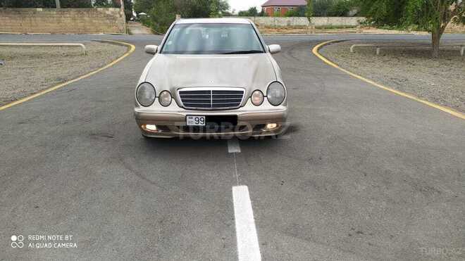 Mercedes E 220 2001, 382,304 km - 2.2 l - Bakı