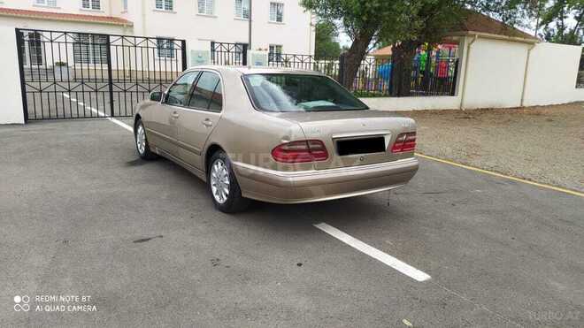 Mercedes E 220 2001, 382,304 km - 2.2 l - Bakı