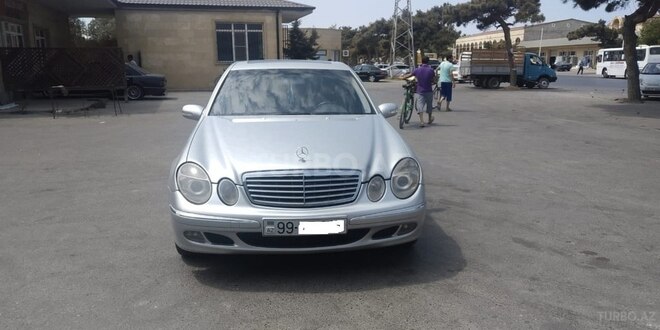 Mercedes E 220 2003, 334,000 km - 2.2 l - Bakı