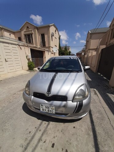 Toyota Vitz 2001, 290,000 km - 1.0 л - Bakı