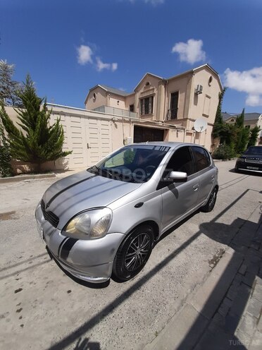Toyota Vitz 2001, 290,000 km - 1.0 л - Bakı