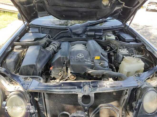 Mercedes E 240 1999, 360,023 km - 2.4 l - Sabirabad
