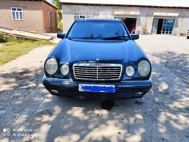 Mercedes E 240 1999, 360,023 km - 2.4 l - Sabirabad